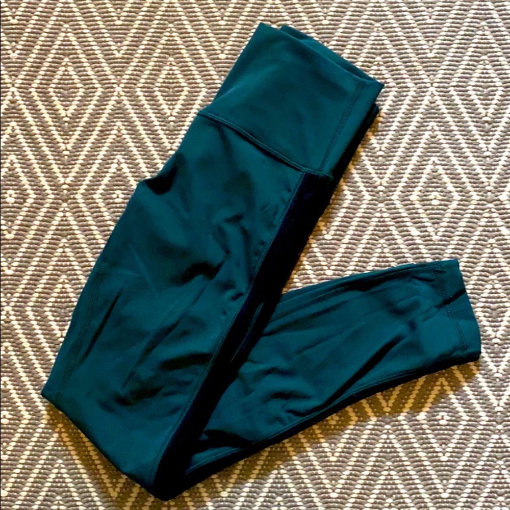 Lululemon Wunder Unders (Luxstreme) Size 4